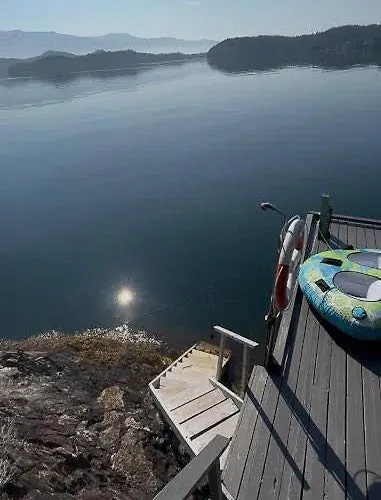 度假居 With Jetty And Boat By Hardangerfjorden *